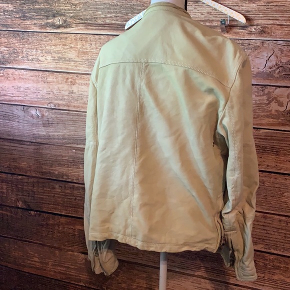 Brogden Track Light Yellow Jacket - Picture 9 of 10